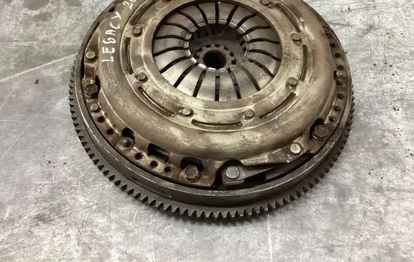 Subaru Legacy Clutch set kit 3082001181