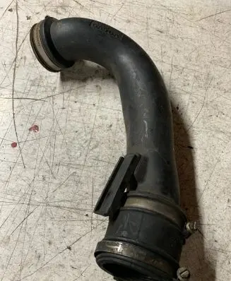 Volvo V70 Intercooler hose/pipe 30741667