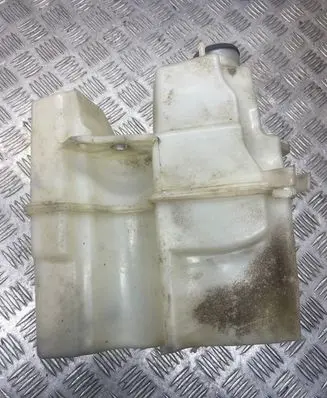 Volvo V70 Windshield washer fluid reservoir/tank 9178881 9484282