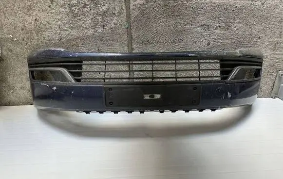 Volkswagen PASSAT B7 Front bumper 3AA807221