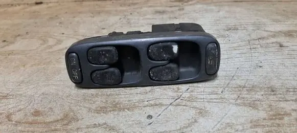 Volvo S70 V70 V70 XC Electric window control switch 8638452