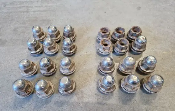 Mitsubishi L200 Nuts/bolts 