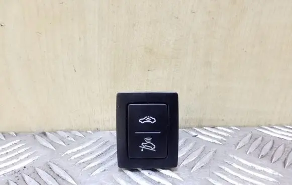 Volkswagen Touareg I Alarm switch 7L6959899