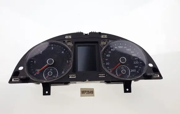 Volkswagen PASSAT B6 Speedometer (instrument cluster) 3C0920872G