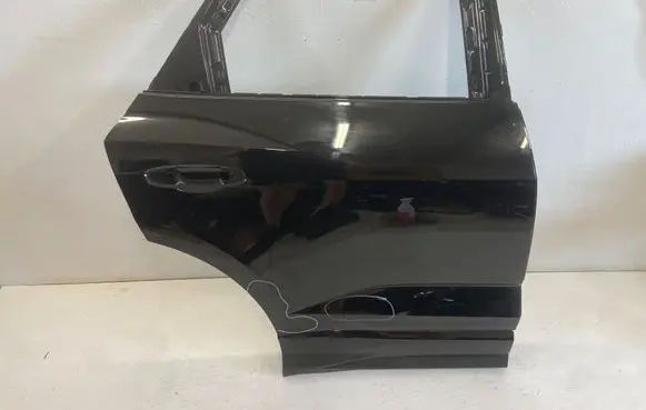 Audi Q3 F3 Rear door