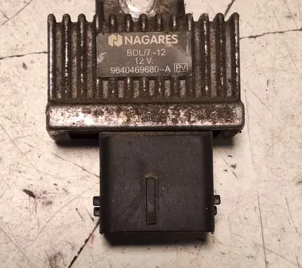 Opel Vivaro Glow plug pre-heat relay BDL712 9640469680