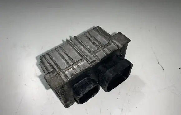 Opel Insignia A Glow plug pre-heat relay 0522122601