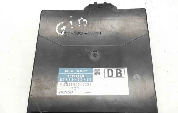Toyota Yaris Other devices 892210D470