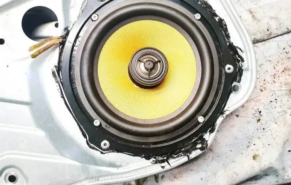 Ford Kuga I Front door speaker