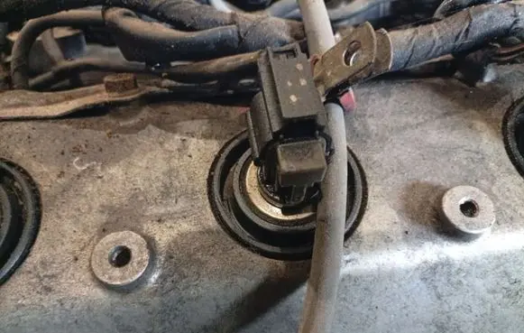 Saab 9-5 Fuel injector