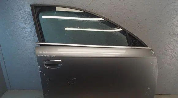 Audi A6 S6 C6 4F Front door