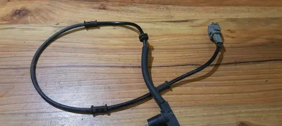Nissan Sunny ABS brake wheel speed sensor 279000M000 27900-0M000