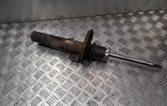 Volkswagen Polo Front shock absorber/damper