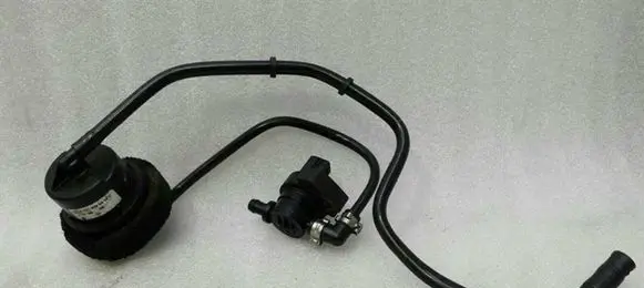 Mercedes-Benz S AMG W221 Other engine part A2214700316