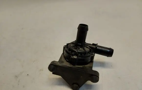 Ford Ranger IV Water pump MB3G-18D473-EB