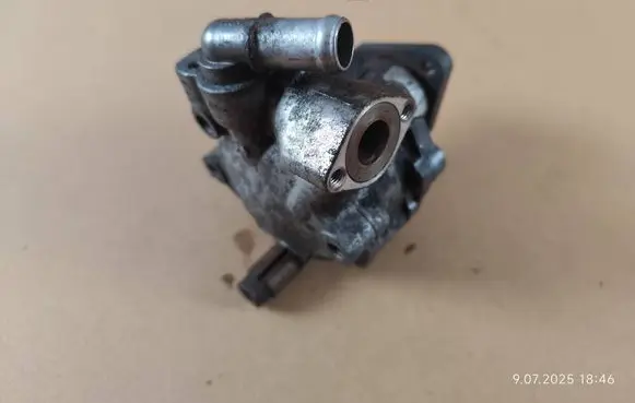 Audi A6 S6 C6 4F Power steering pump 4F0145156 7651955132