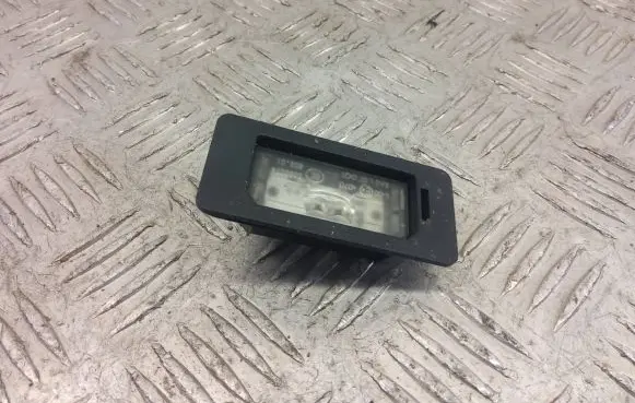BMW 3 G20 G21 Number plate light 7193293