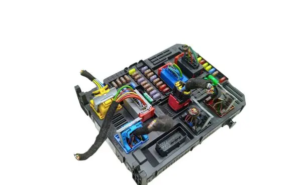 Citroen Jumpy Fuse module 9830790580 2391941785 28625142