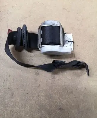 Opel Vectra C Rear seatbelt 0403035