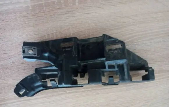 Peugeot 307 Front bumper mounting bracket 9653426980