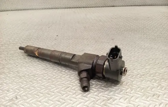 Opel Astra J Fuel injector 0445110327