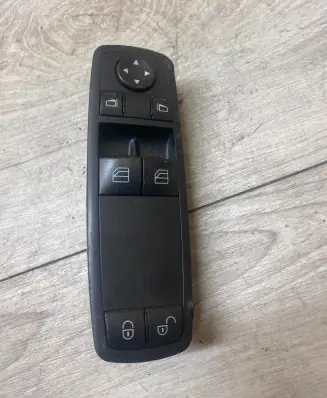 Mercedes-Benz A W169 Electric window control switch A1698206410 03728250