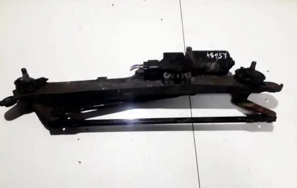 Front wiper linkage and motor