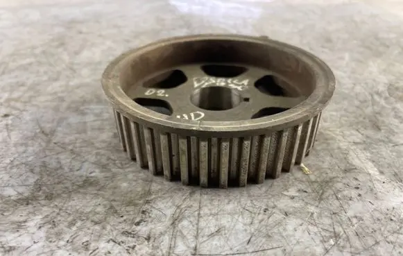 Toyota Corolla Verso E121 Camshaft pulley/ VANOS 