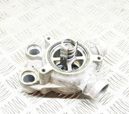 BMW 5 E60 E61 Thermostat 7833761