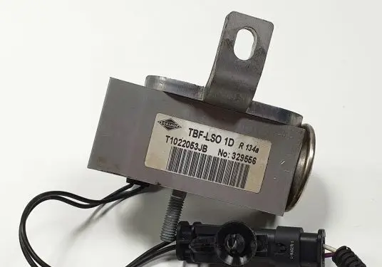 Volvo V60 Air conditioning (A/C) expansion valve T1022053JB