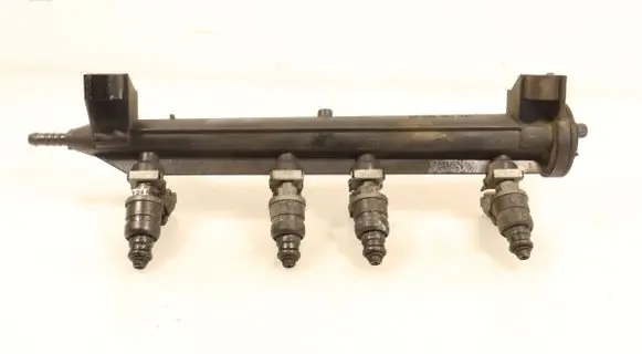 Volkswagen Golf V Fuel main line pipe 06A133317AS