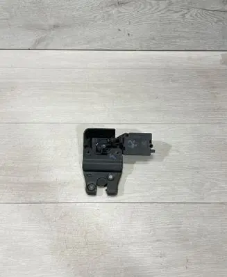 BMW 5 E60 E61 Tailgate/trunk/boot lock/catch/latch 489050823 UK7014870