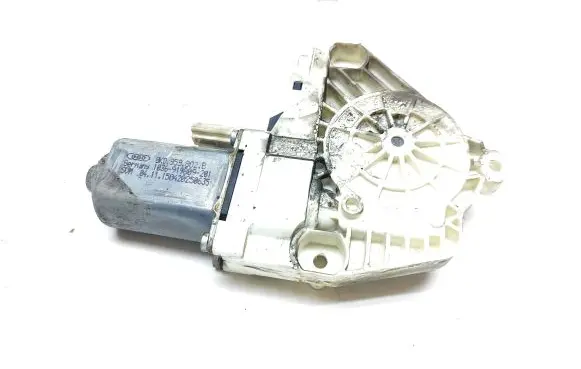 Audi Q3 8U Front door window regulator motor 8K0959802B 1036919809201 150420250635