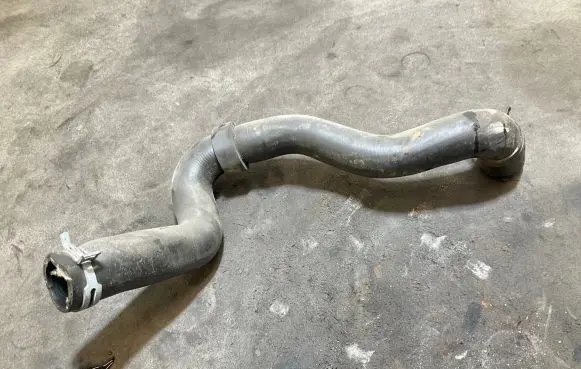 Renault Captur Engine coolant pipe/hose 215014208R