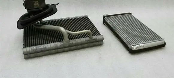Mercedes-Benz Vito Viano W447 Heater blower radiator A0008304401