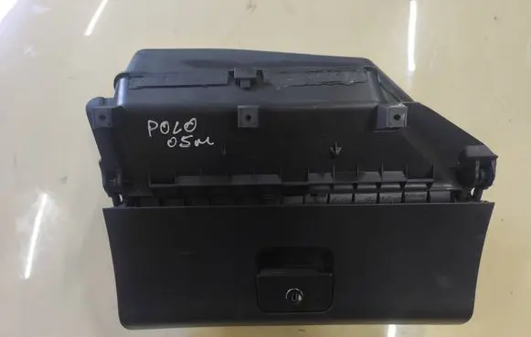 Volkswagen Polo IV 9N3 Glove box 6Q1857101E