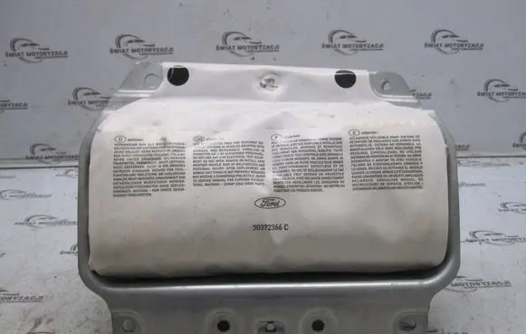 Passenger airbag