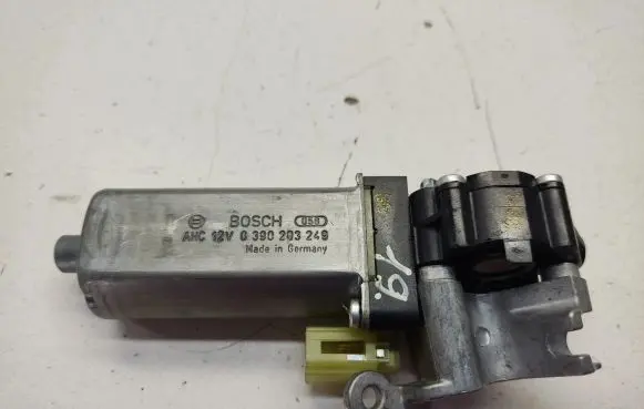 Mercedes-Benz S W221 Steering column adjust motor 0390203249