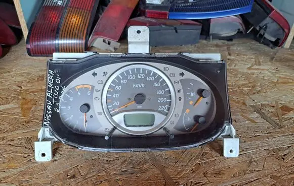 Nissan Almera Tino Speedometer (instrument cluster) J5BU004 BU004