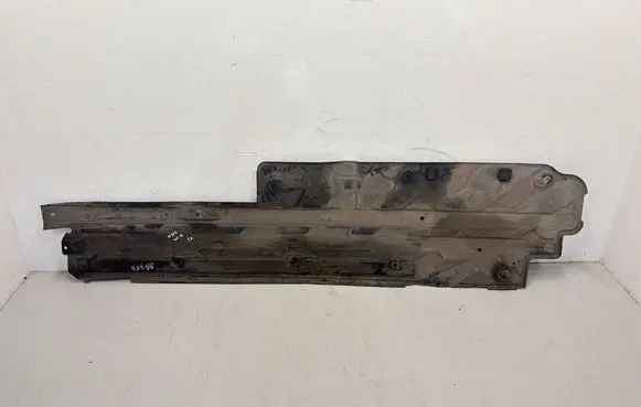 Mercedes-Benz C W204 Side bottom protection A2046101308 A2046804308 A2046809008