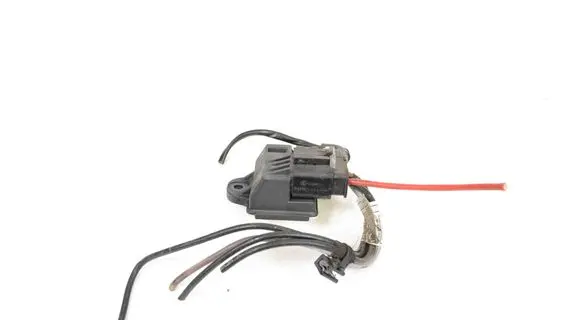 BMW 1 F20 F21 Glow plug pre-heat relay 0522120103 8570087