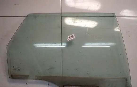 Opel Astra F Rear door window glass as2