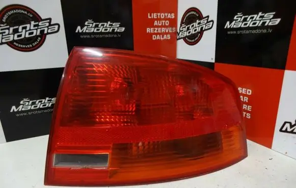 Audi A4 S4 B7 8E 8H Rear/tail lights 8E5945096