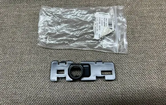 Audi Q5 SQ5 Front parking sensor holder (PDC) 8R0919268L