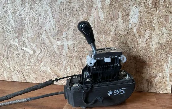 Audi A4 S4 B7 8E 8H Gear shifter/selector 8E1713111S 10000437904