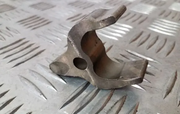 BMW 5 F10 F11 Fuel Injector clamp holder