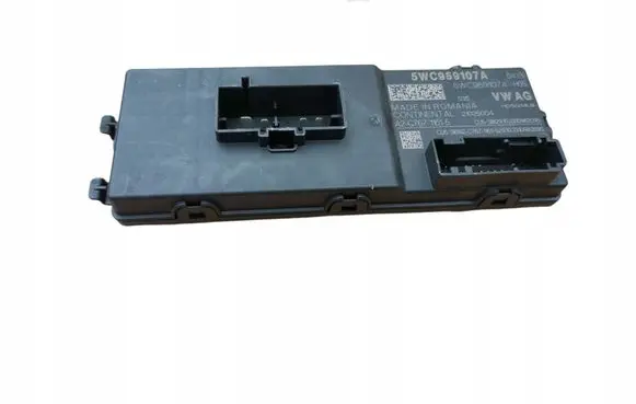 Volkswagen Golf VIII Tailgate/trunk control unit/module 