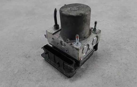Toyota Auris 150 ABS Pump 44540-02060