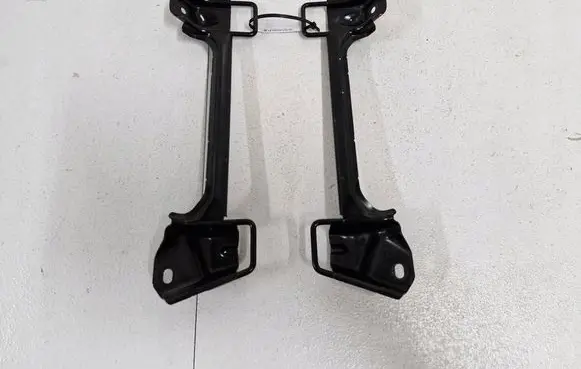 Toyota Avensis T250 Rear seat rail trim cover 