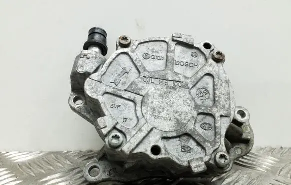 Volkswagen Tiguan Vacuum pump 03L145100